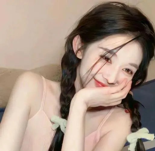 反派儿子抛弃女帝，我反手娶回家